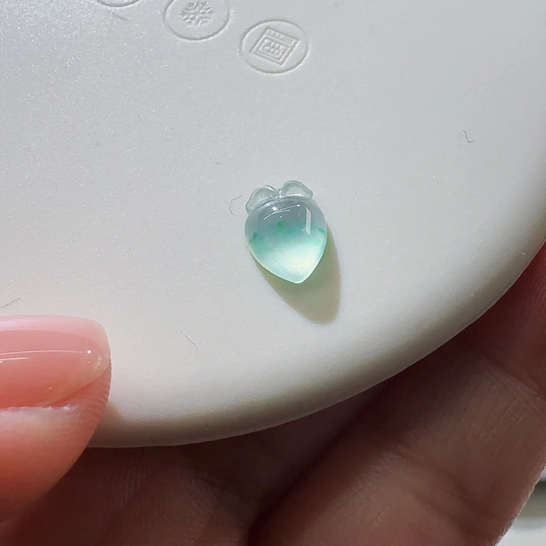 翡翠颈饰未镶嵌裸石