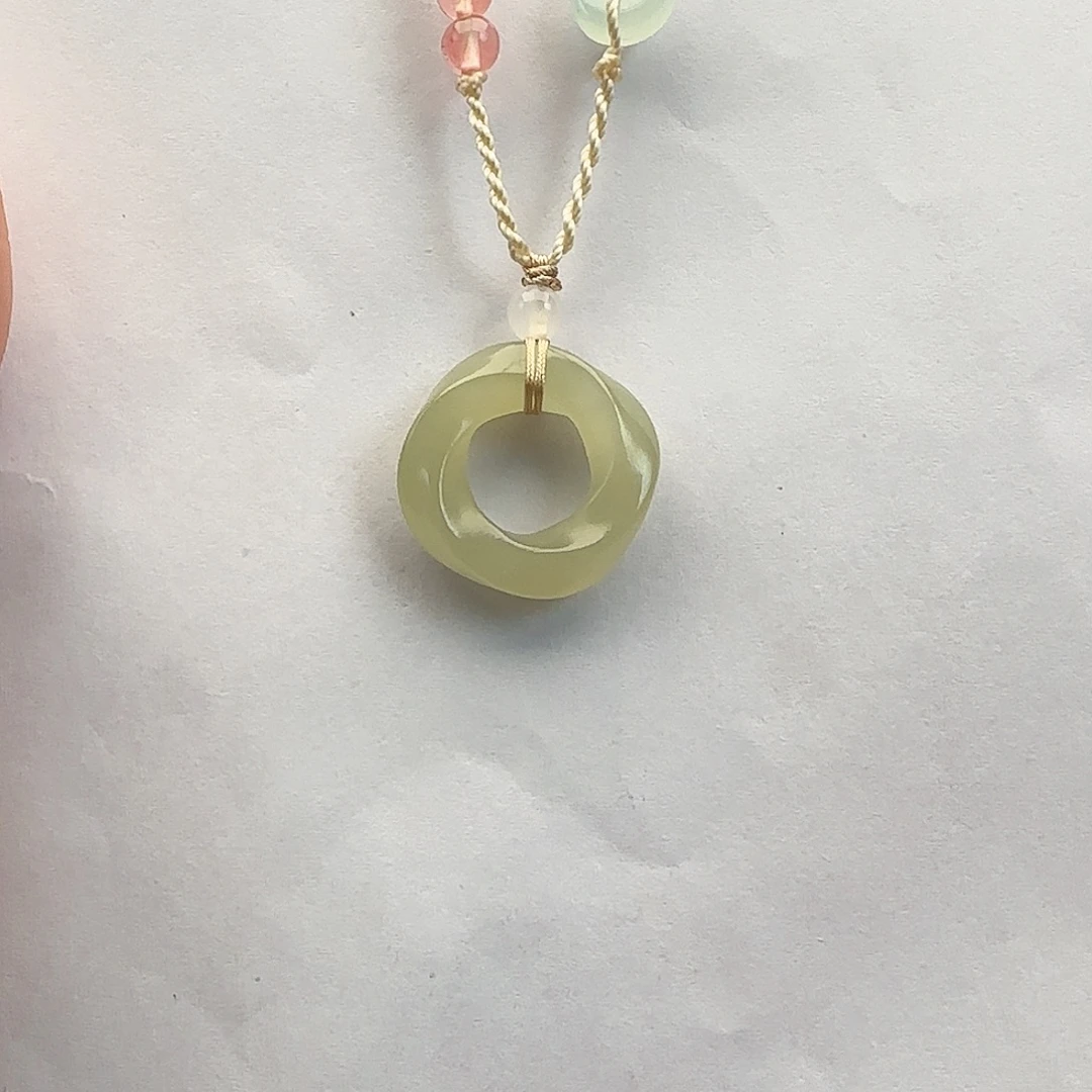 和田玉未镶嵌颈饰四季平安