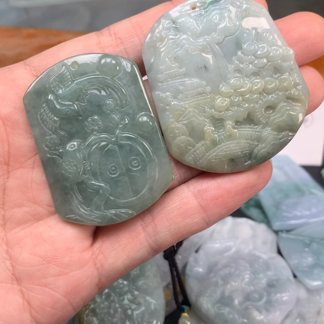 翡翠未镶嵌颈饰福利