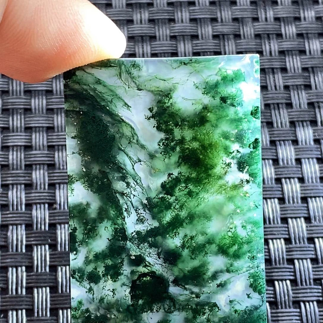 未镶嵌颈饰玛瑙/玉髓云