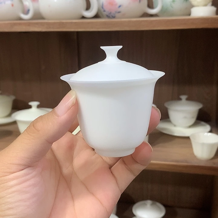 有个女主和另一方说她很