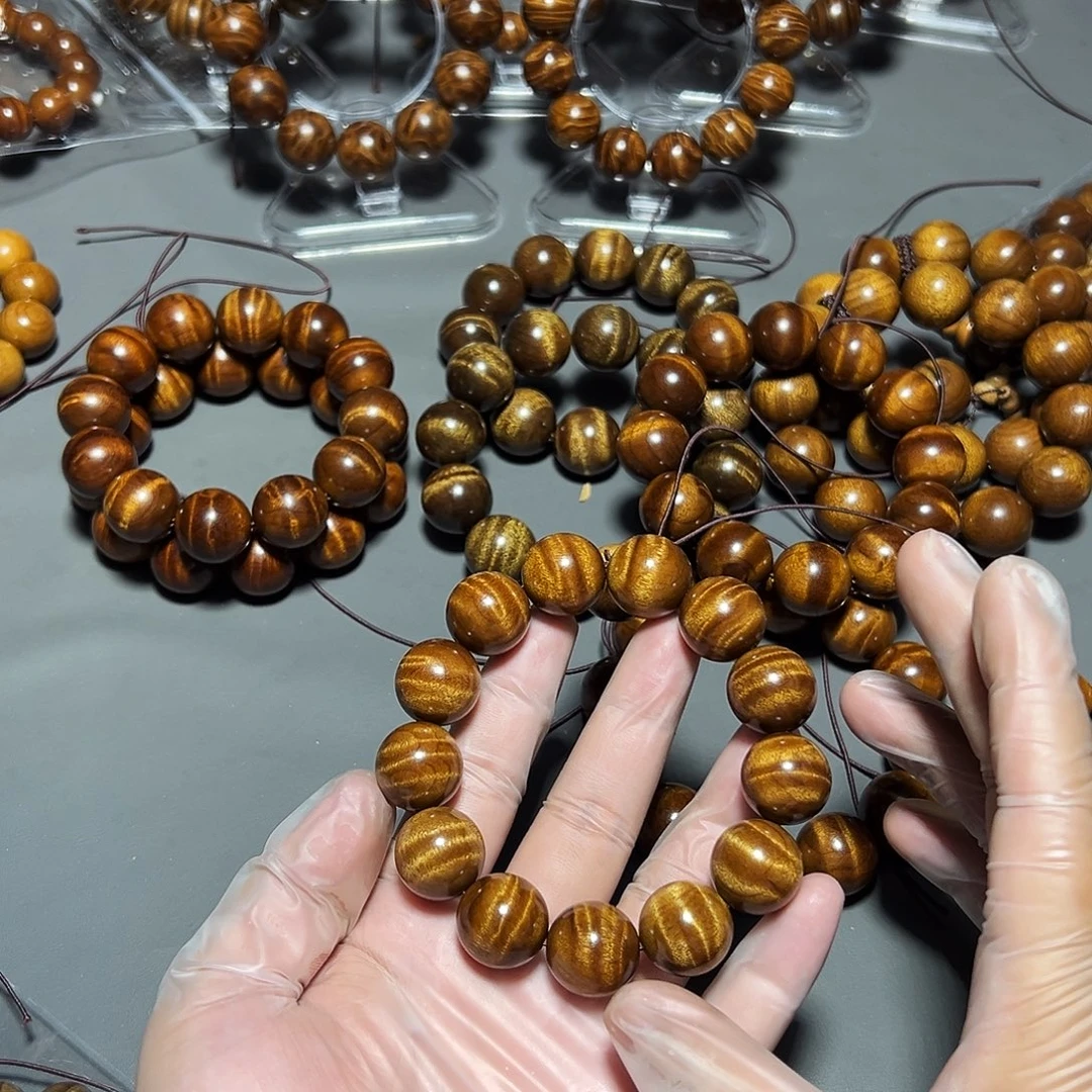 瑾***洋金丝楠金丝楠小叶桢楠1.8枯木水波