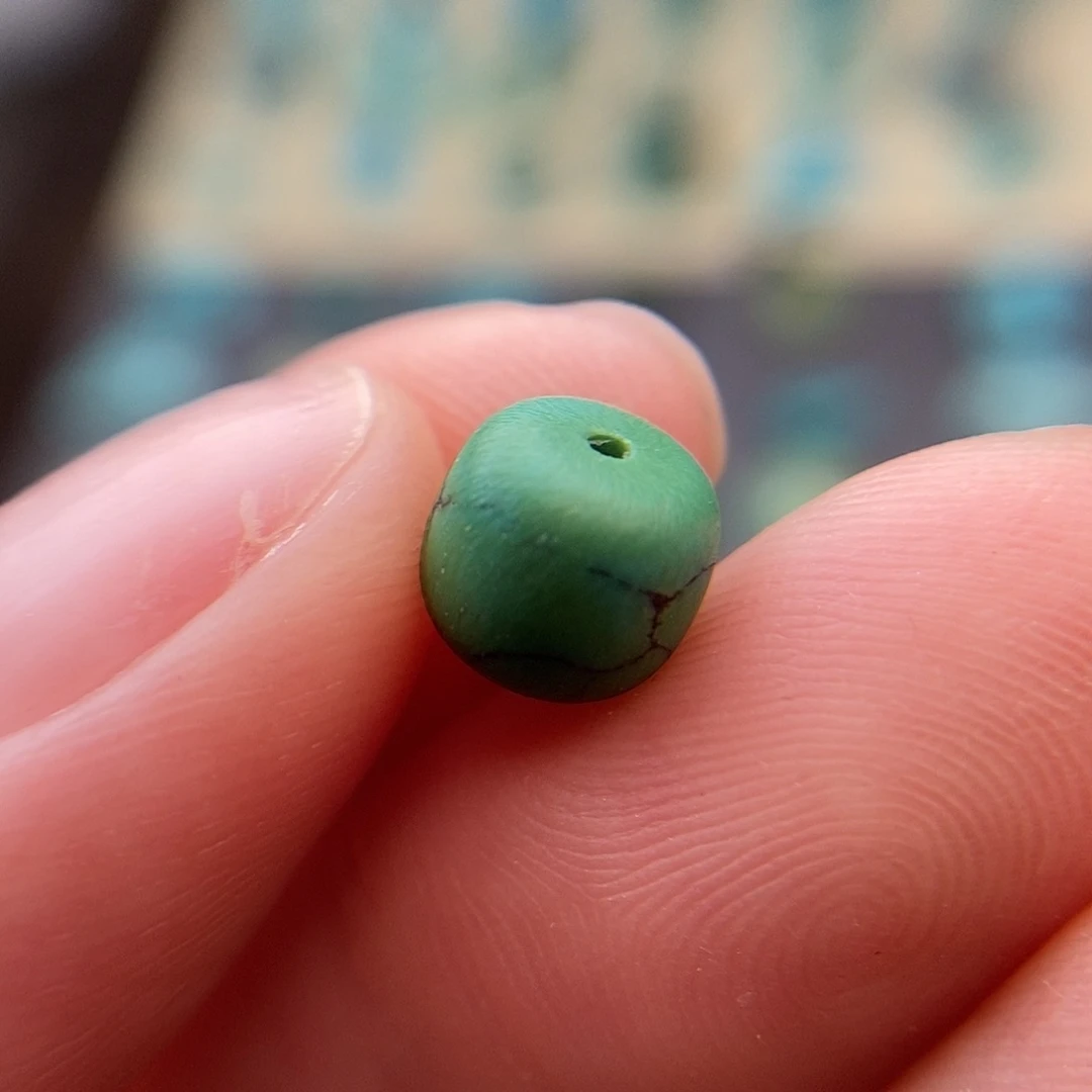 绿松石未镶嵌菜籽色老型7.6mm