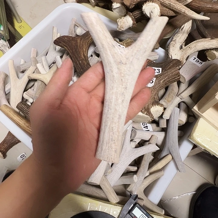 冰***瓜香榧木木雕款鹿角