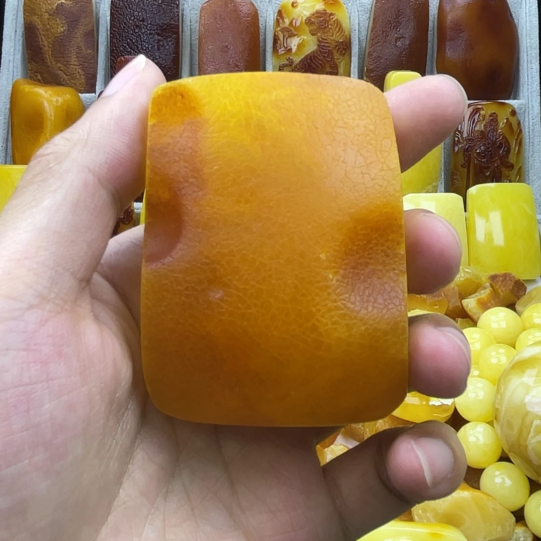 定制蜜蜡未镶嵌俄料