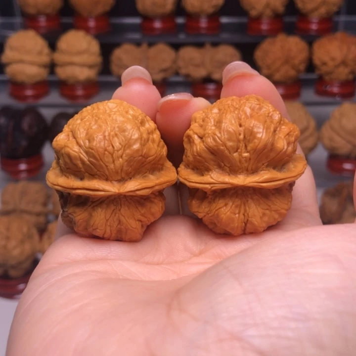 文玩核桃吊坠15龙鳞舍利疙瘩包