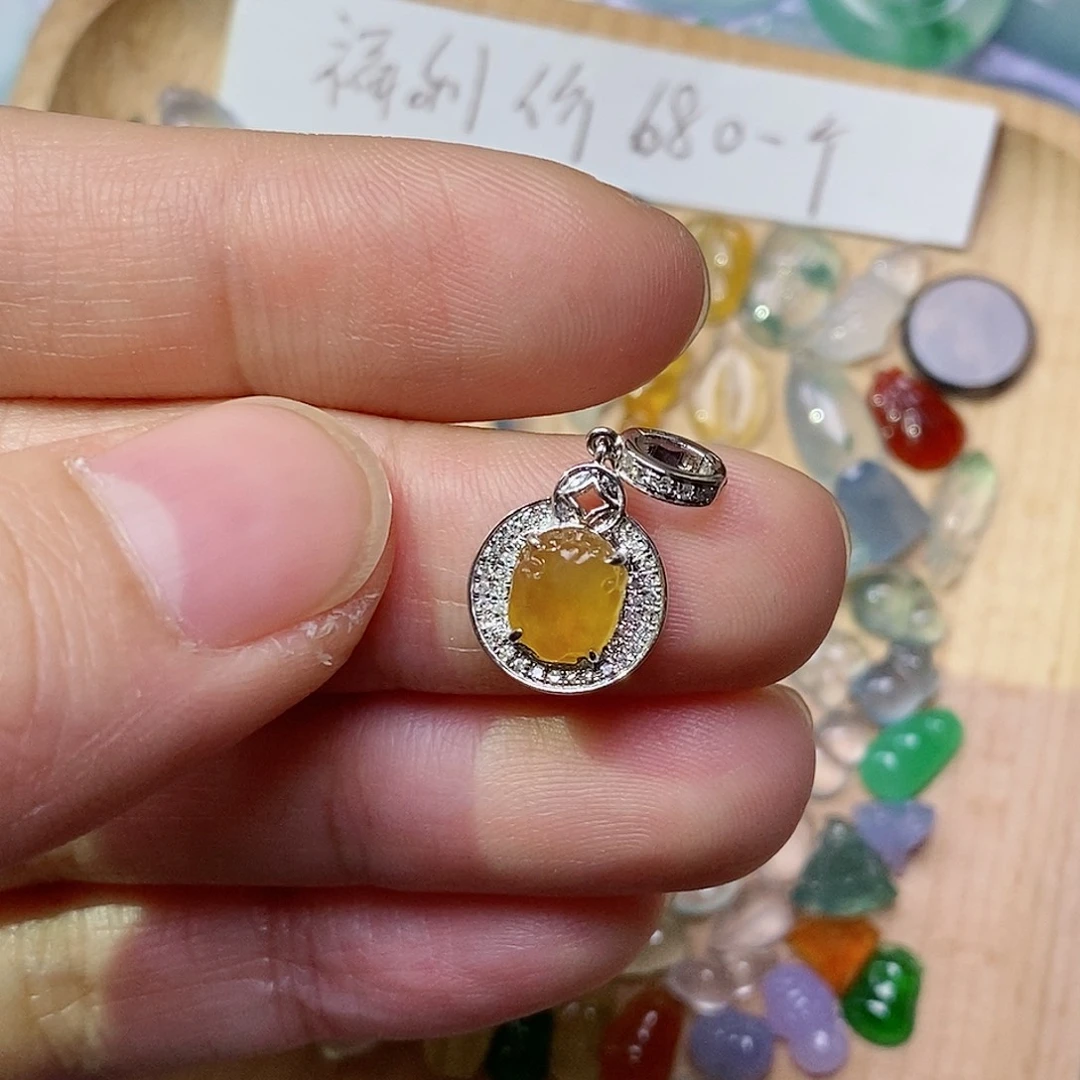 定制翡翠18K金镶嵌翡翠