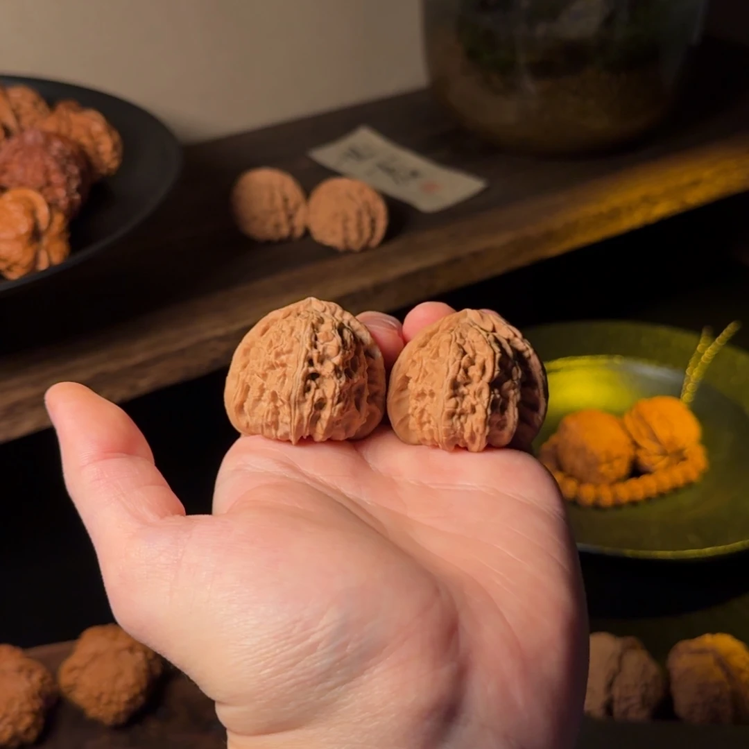 文玩核桃把件40mm白狮子 全品 42克