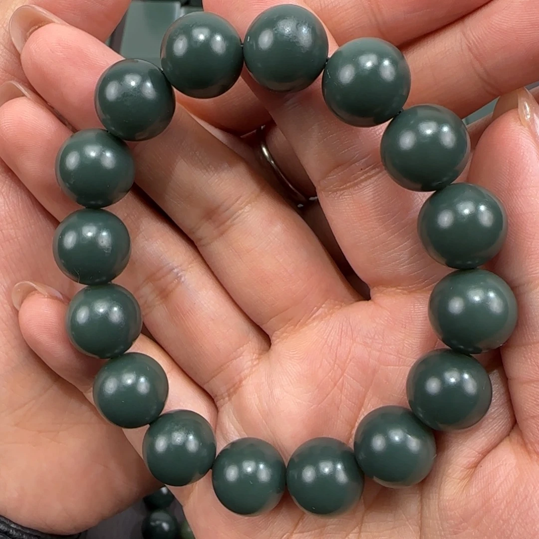 自***凡和田玉未镶嵌手链