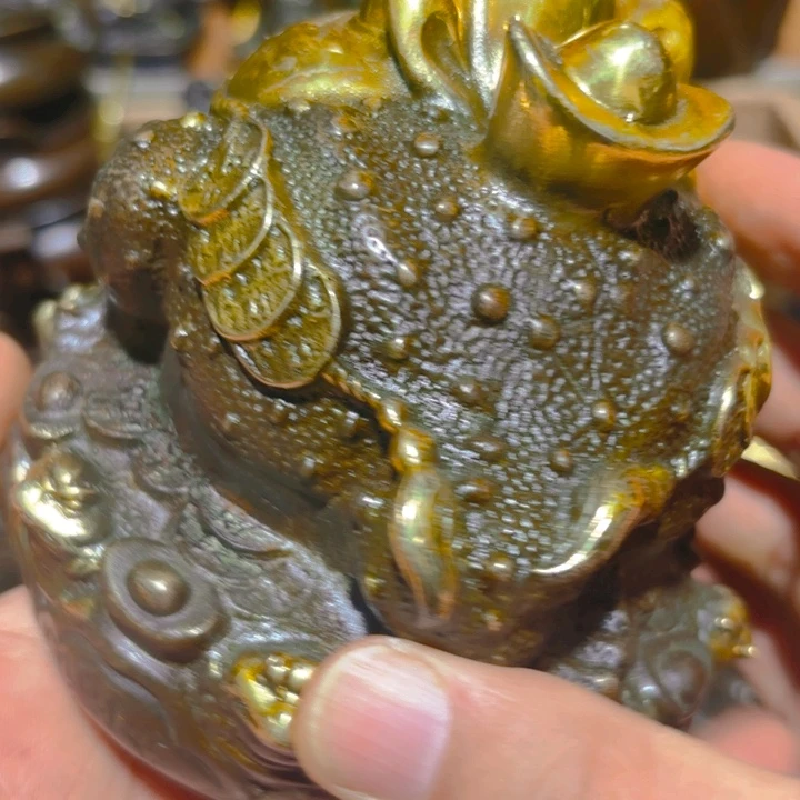 铜的。全清了。一件不留！不磨叽