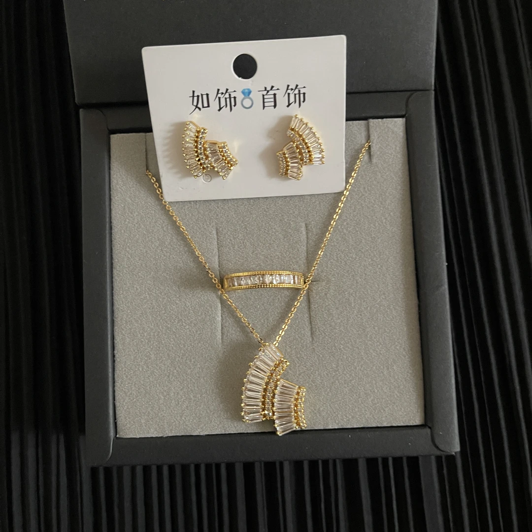铜合金项链 如饰 新款透亮三件套套装时尚百搭简约气质