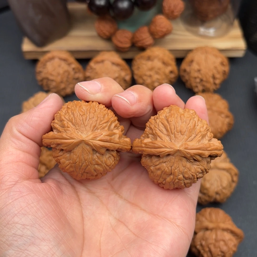 文玩核桃把件白狮子45