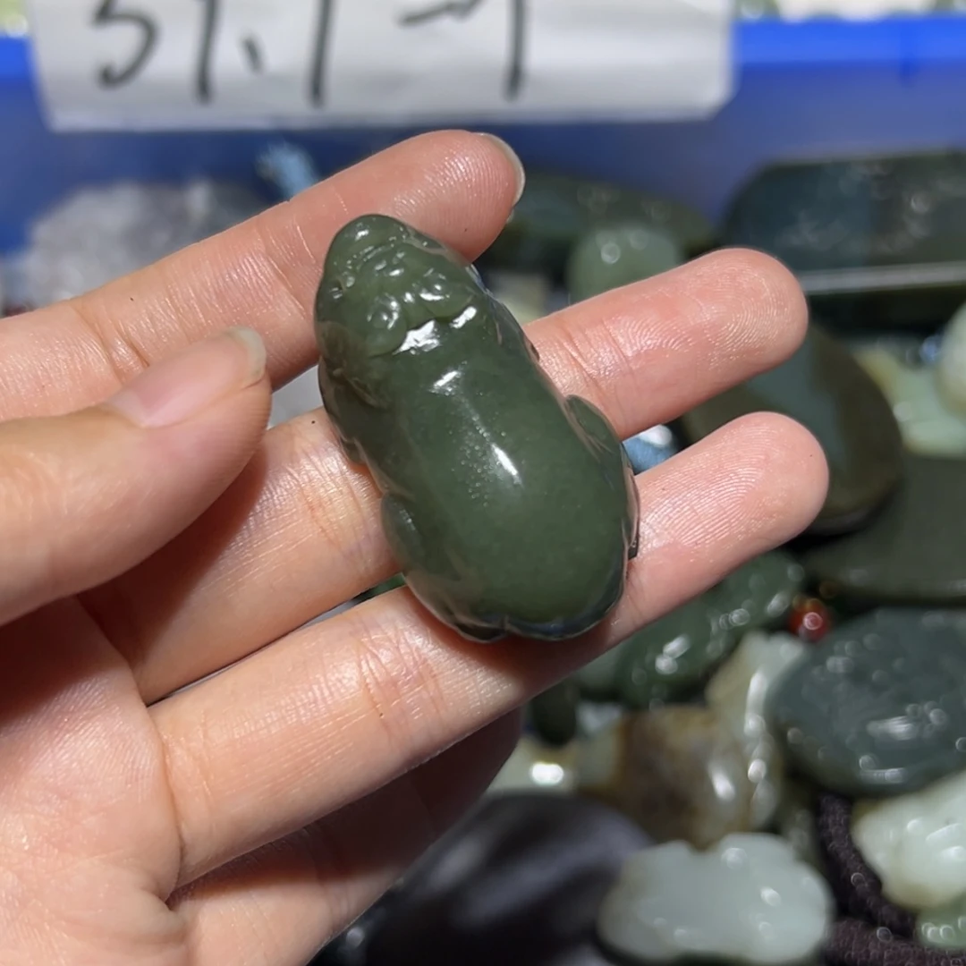 和田玉未镶嵌颈饰12