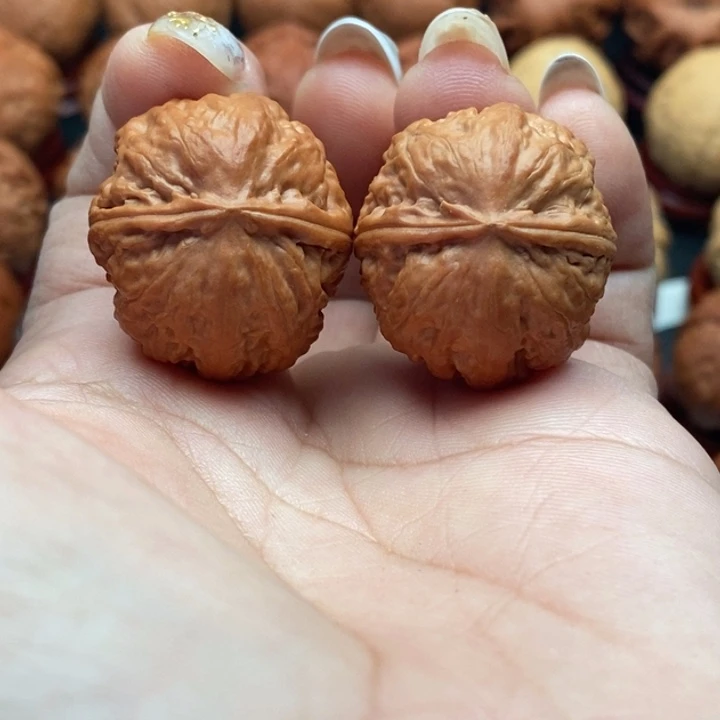 核桃精品文玩核桃手捻雾灵珠