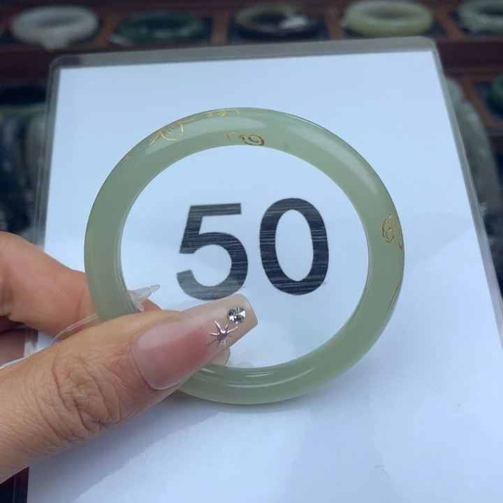 未镶嵌手镯和田玉10