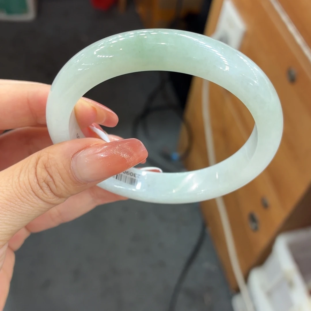 轻***纱翡翠未镶嵌手镯手镯