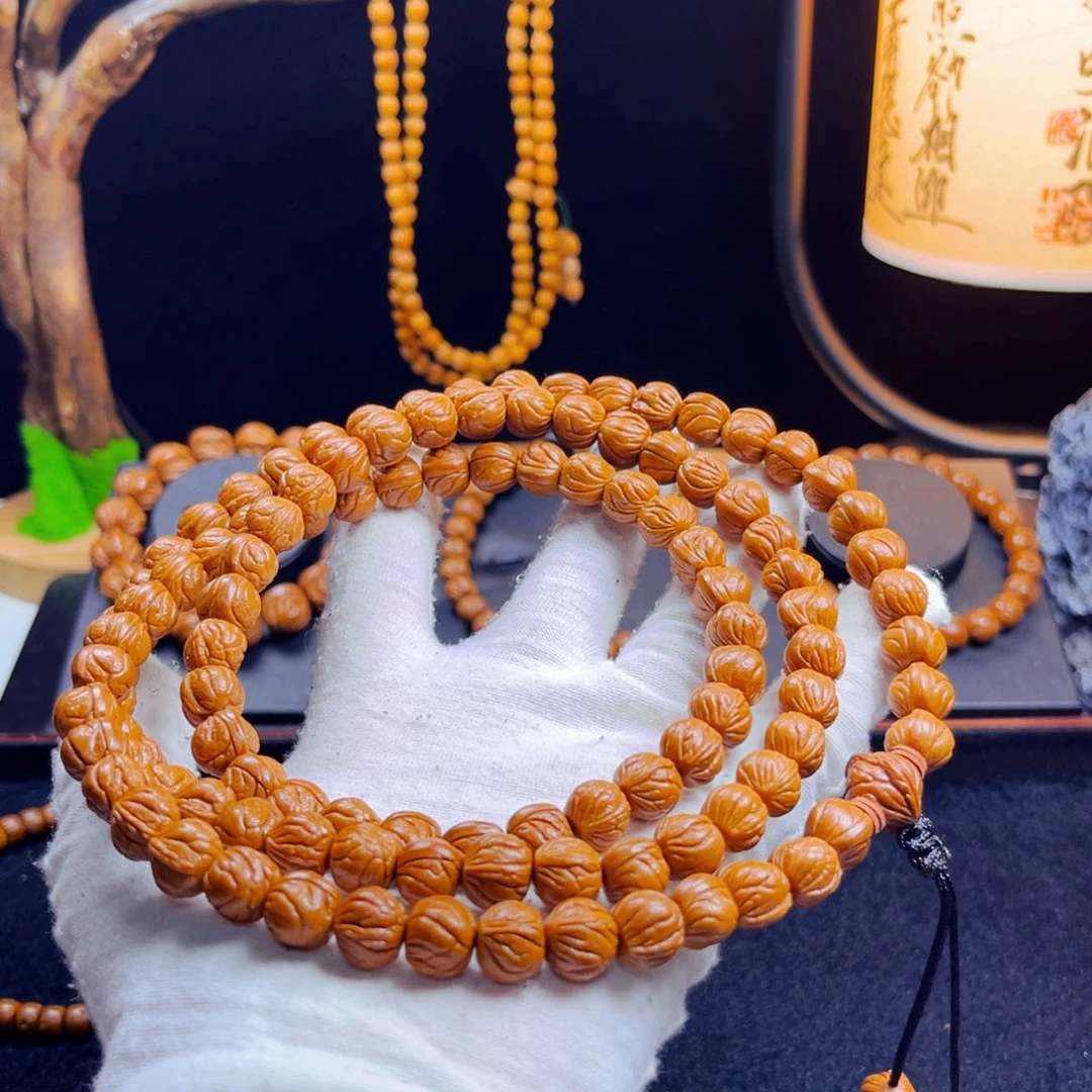 斌***哥吊坠桃核野生桃核