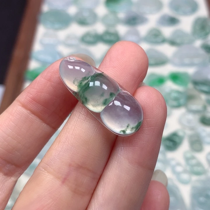 翡翠未镶嵌颈饰高冰飘花福豆