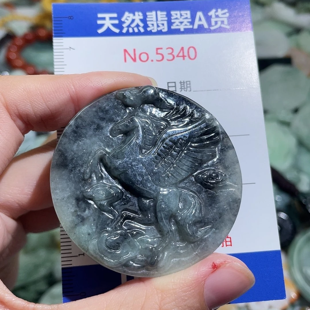 翡翠未镶嵌摆件5340