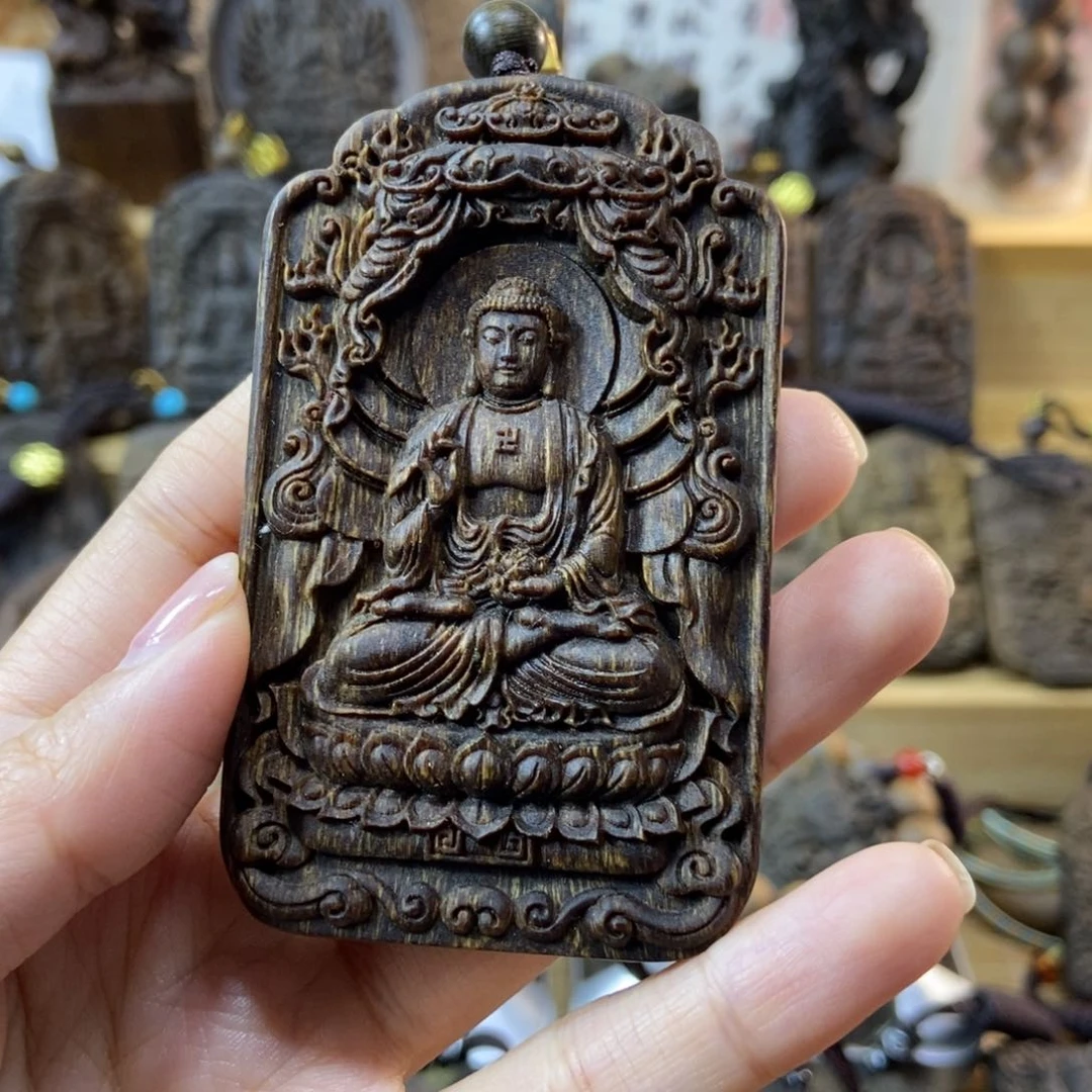 木江****）芽庄绿奇楠大日如来牌