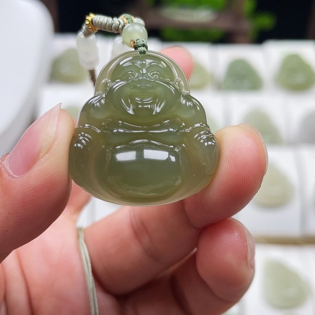 和田玉未镶嵌颈饰素**水