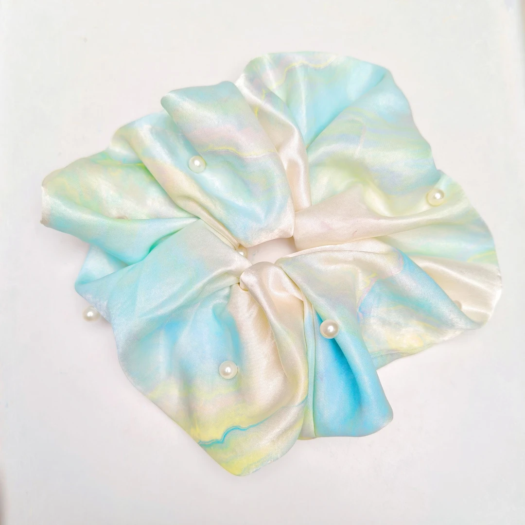 非金属布艺吊坠 烟峦缀珠，非遗水拓艺术，斑斓色彩编织的灵动头绳