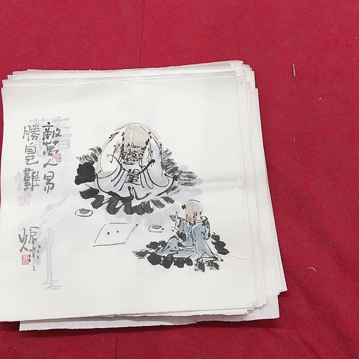 国画花鸟等图案为一体而成