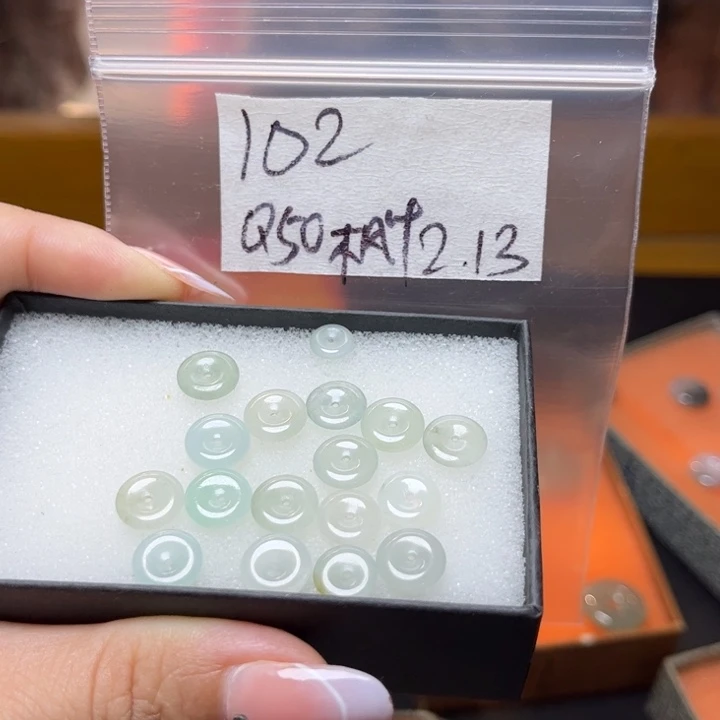 定制翡翠未镶嵌枫*?不