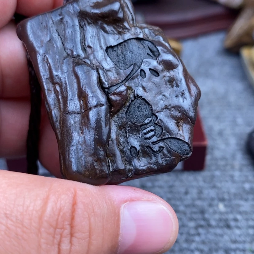 【闪购商品】原石雕刻手把件