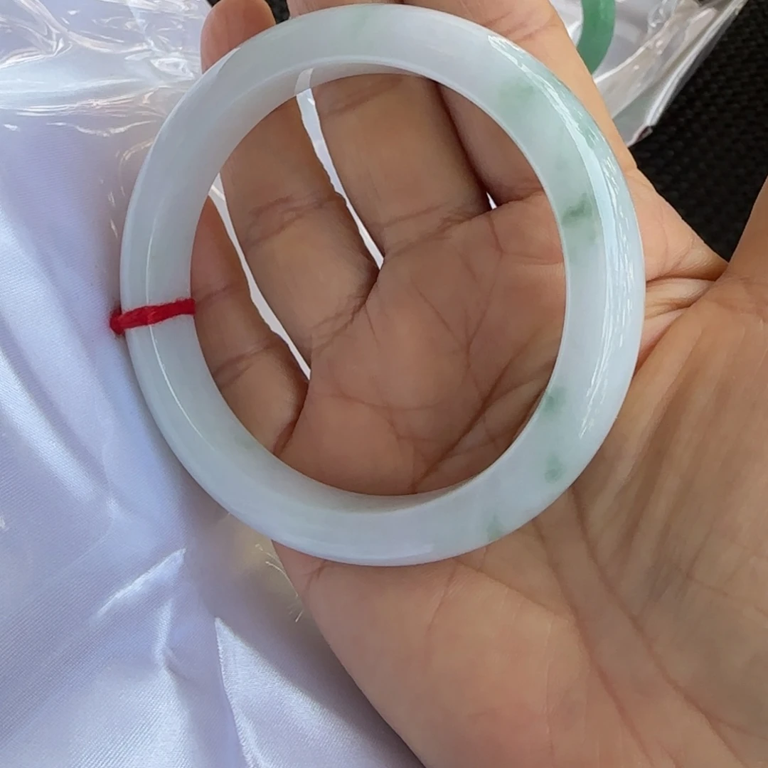 翡翠未镶嵌手镯60.3飘花正圈手镯