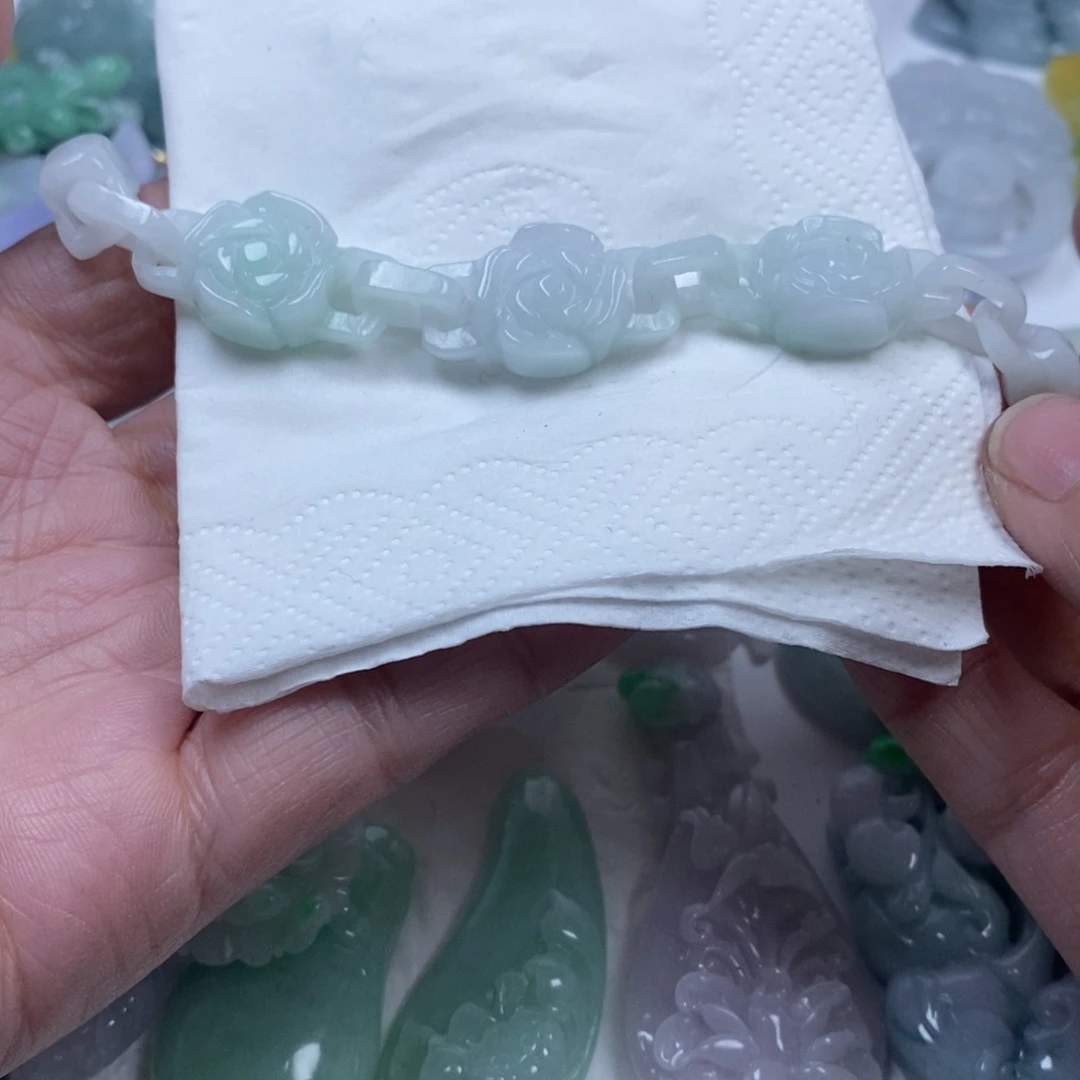 颈饰未镶嵌翡翠翡翠