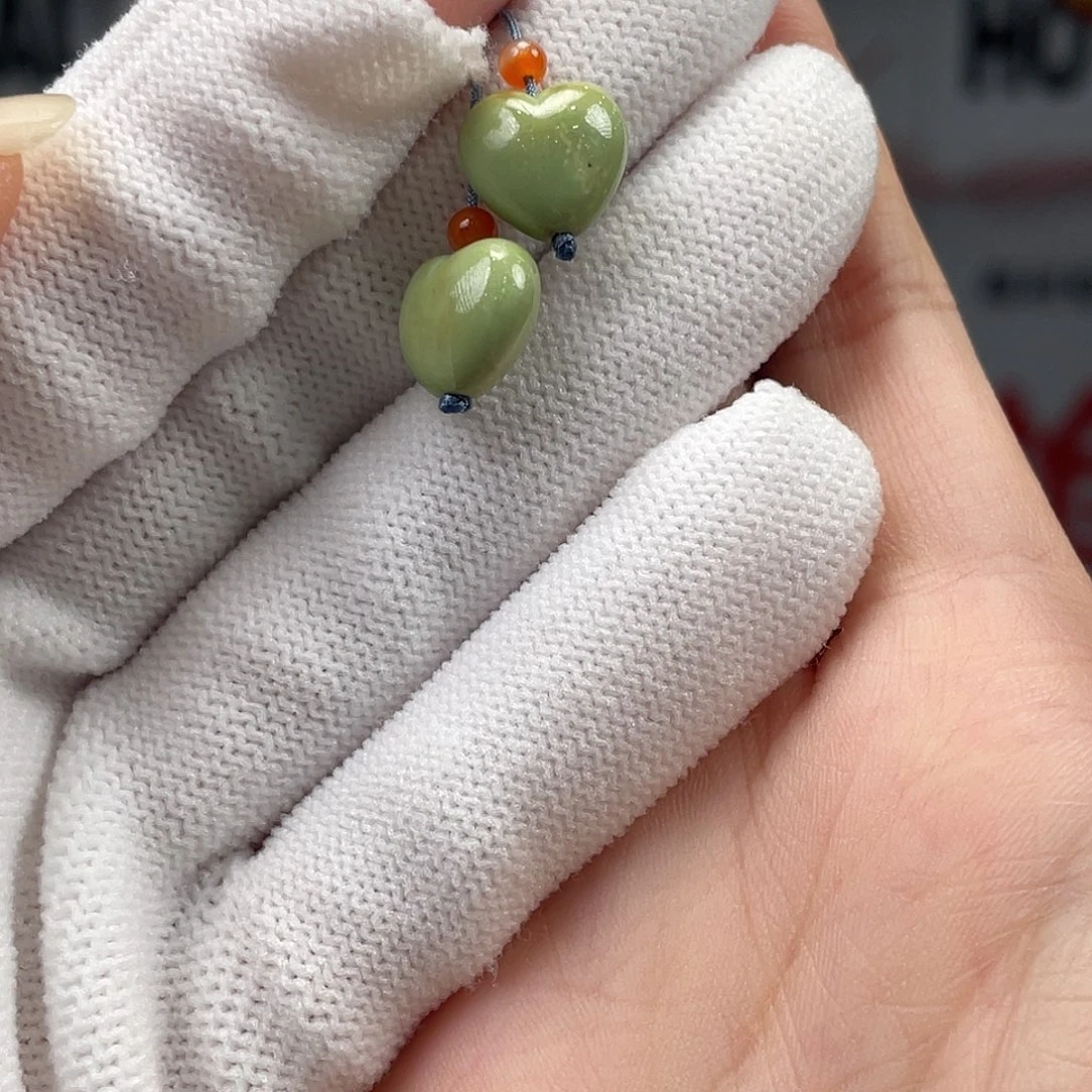 绿松石未镶嵌挂件