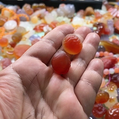 未镶嵌颈饰玛瑙/玉髓小*子
