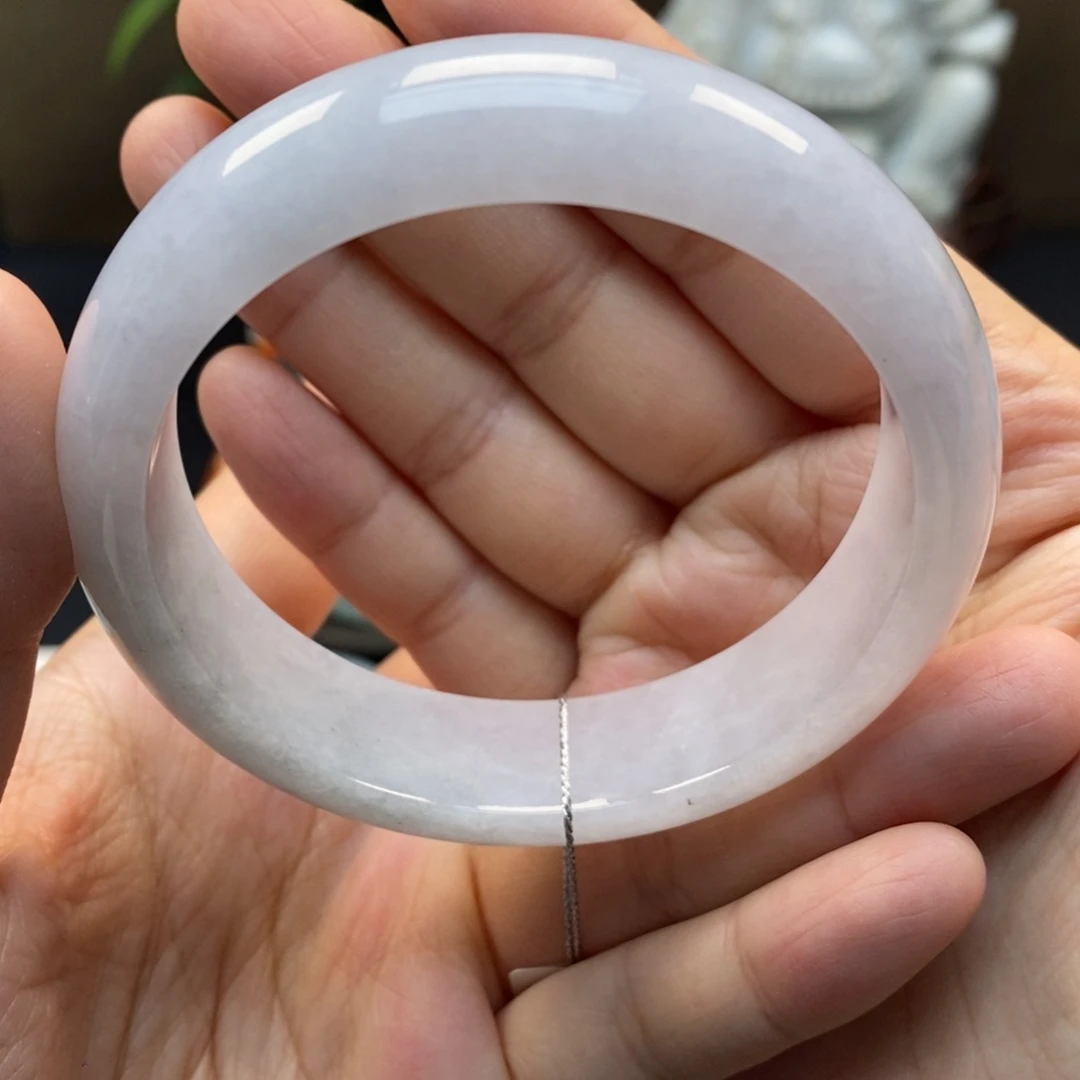 翡翠手镯未镶嵌天然