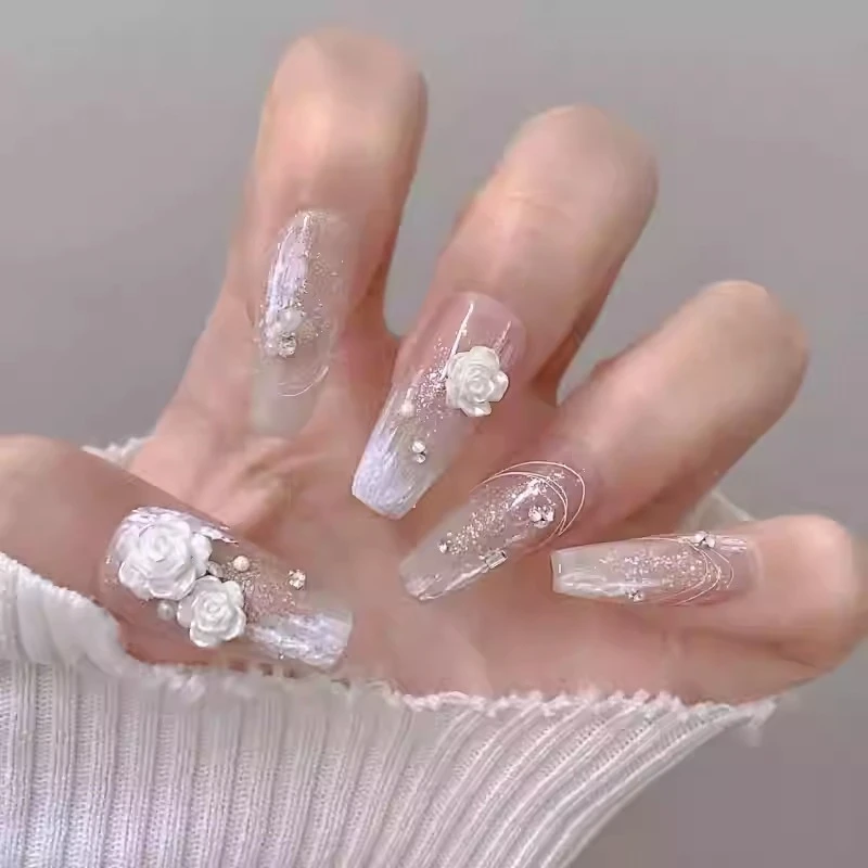 2025新款婚纱照白色山茶花穿戴甲新娘美甲纯手工定制高级感可拆卸
