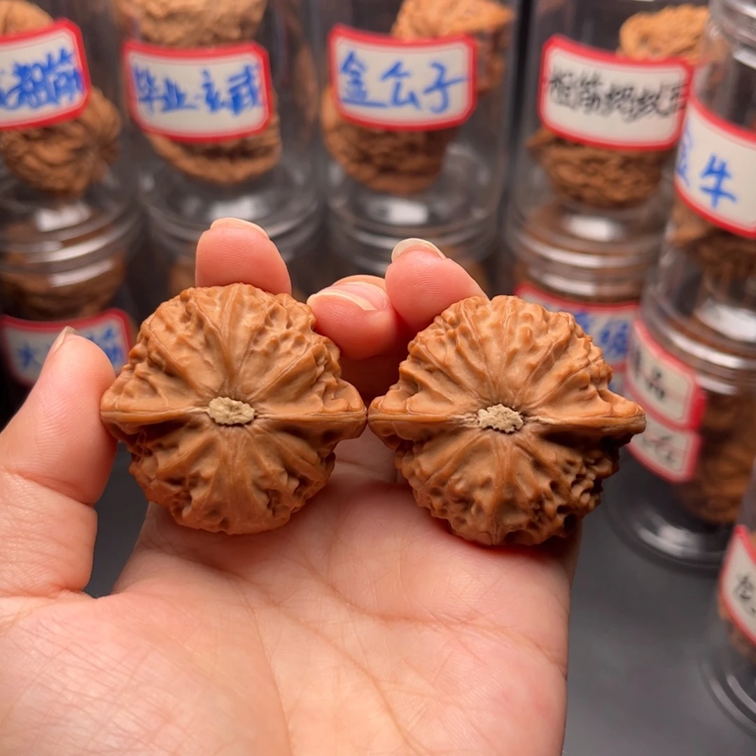 笑***梦把件文玩核桃41全品宫灯