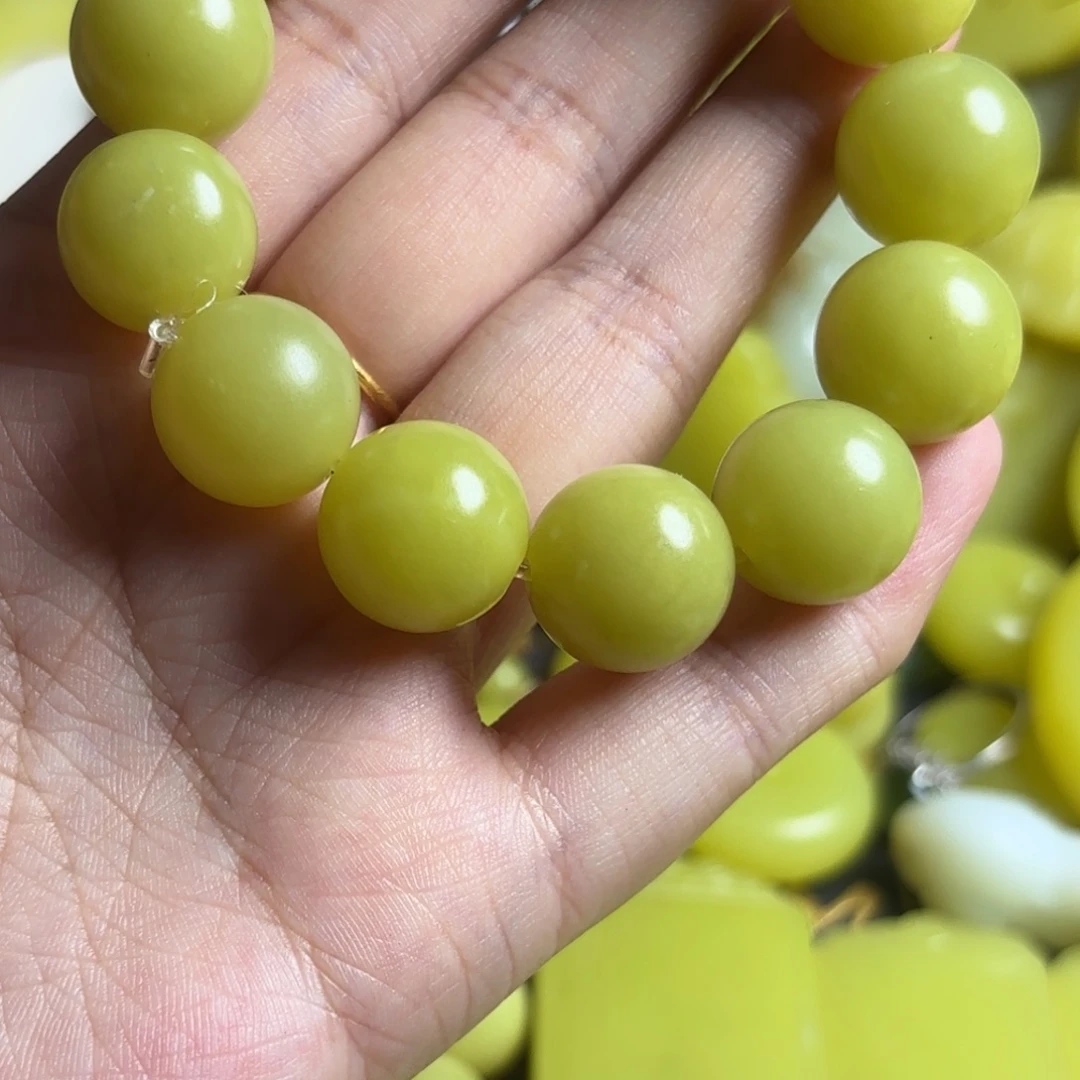布新疆黄玉手串卡16