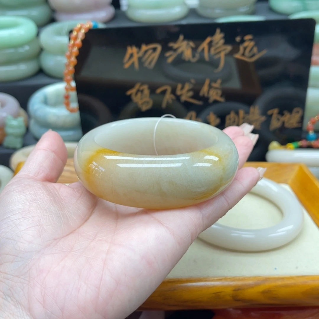 石英质玉你的未镶嵌皮****飞