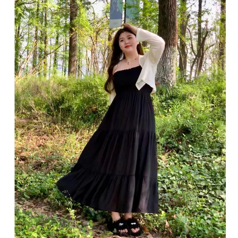 2025年夏季新款吊带小黑裙收腰大码连衣裙度假风长裙子