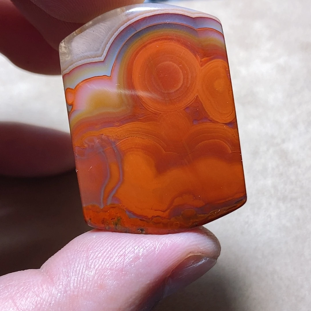 玛瑙/玉髓颈饰未镶嵌鹏**里