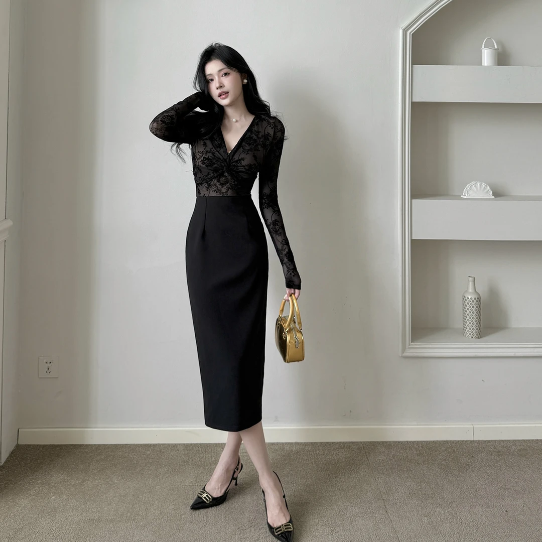 初秋爆款轻熟扭结V领御姐蕾丝连衣裙气质名媛修身显瘦包臀后妈裙
