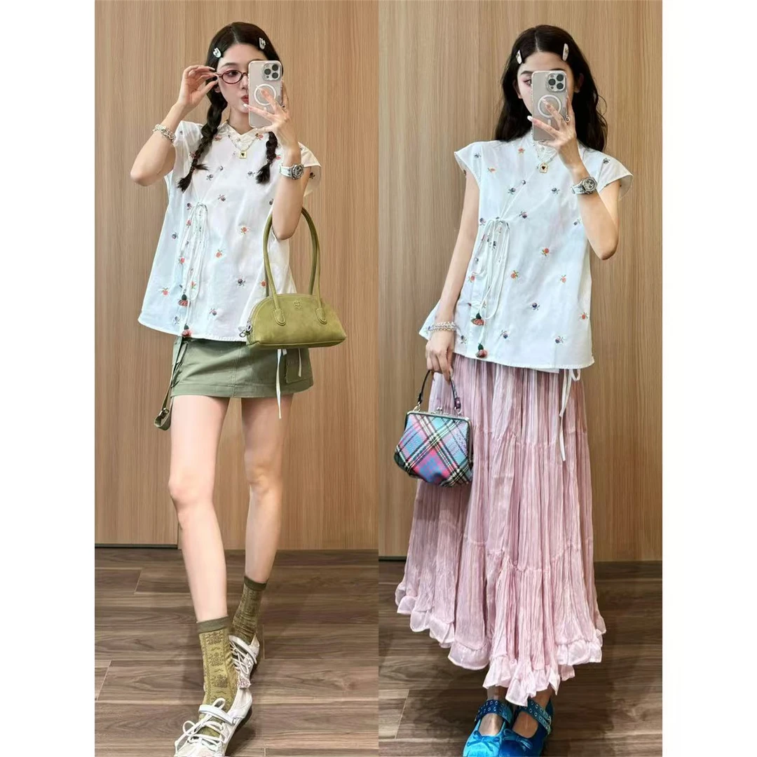 谢荞荞「故事的小兰花」夏季质感珠扣交叉系带花朵刺绣无袖衬衫上衣