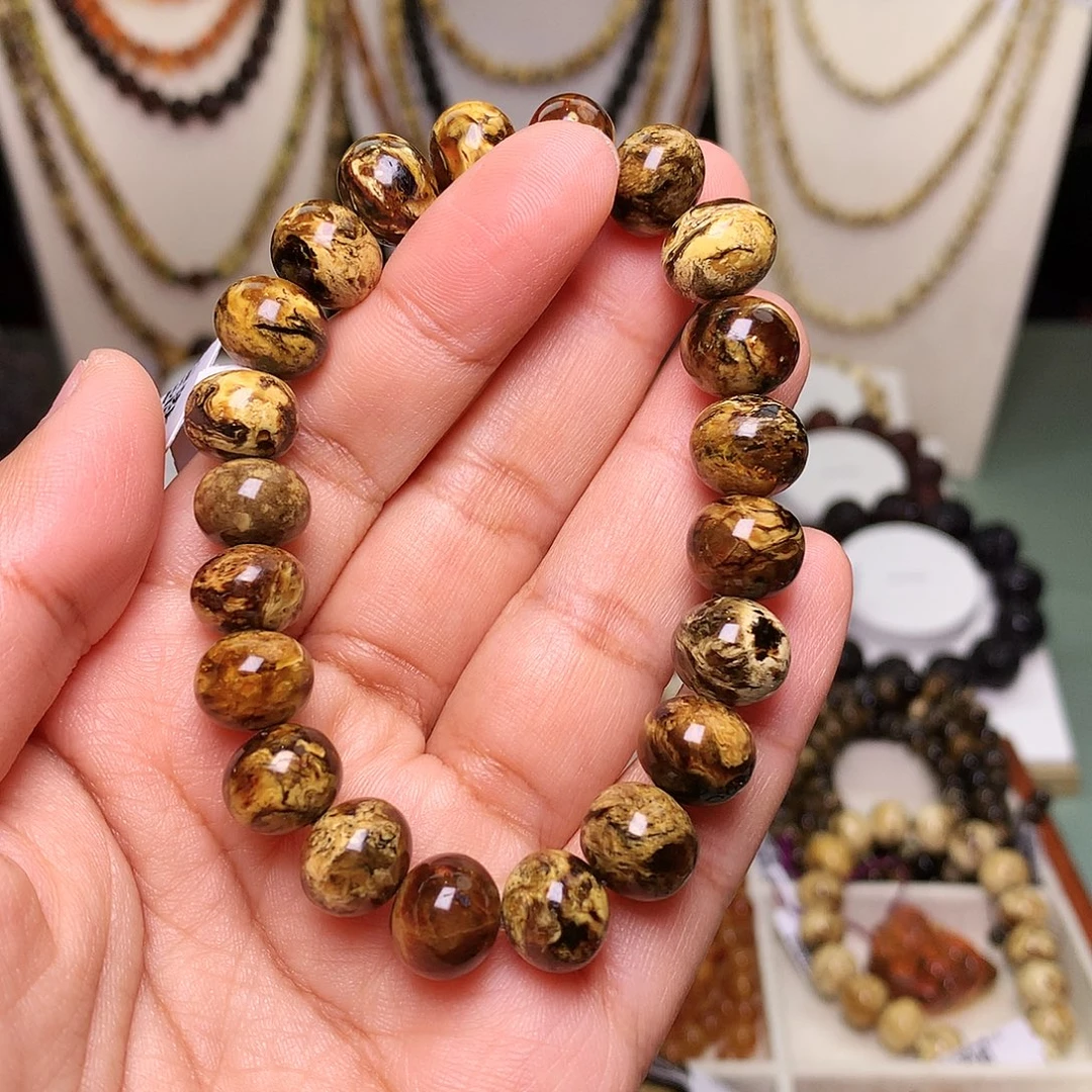 煜***辰琥珀未镶嵌裸石抚顺琥珀712