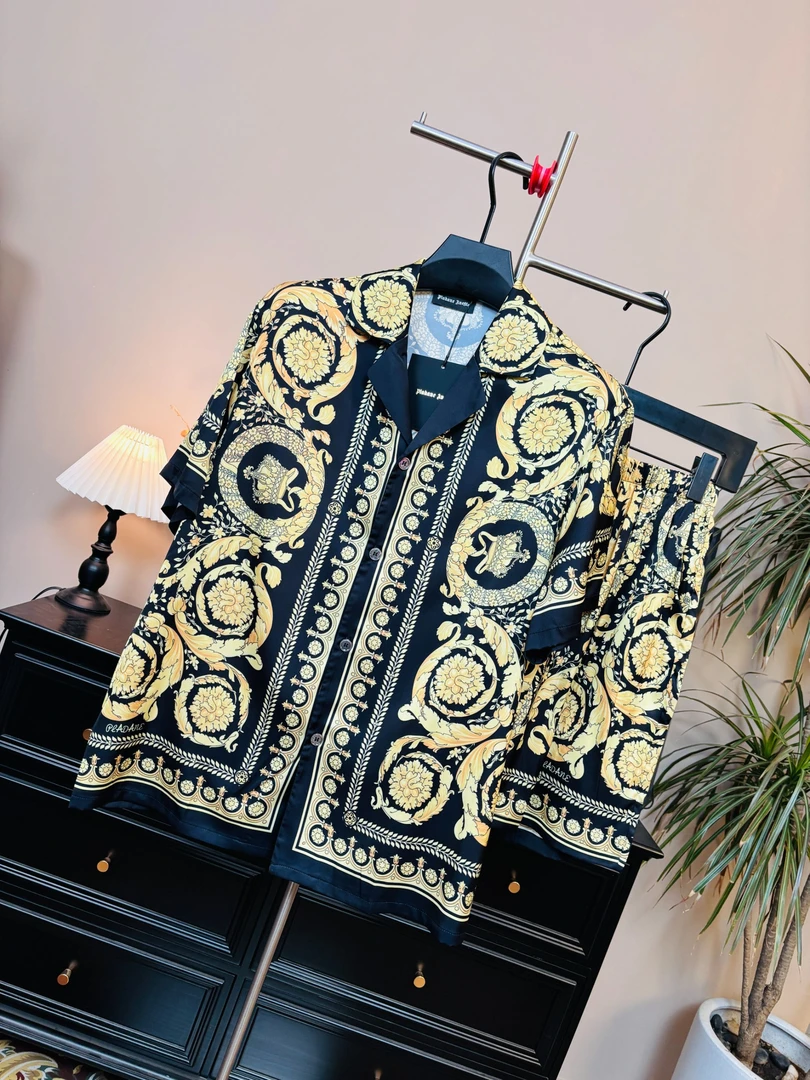 短袖短裤套装-南韩软丝料轻奢时尚情侣款家居服饰可外穿！