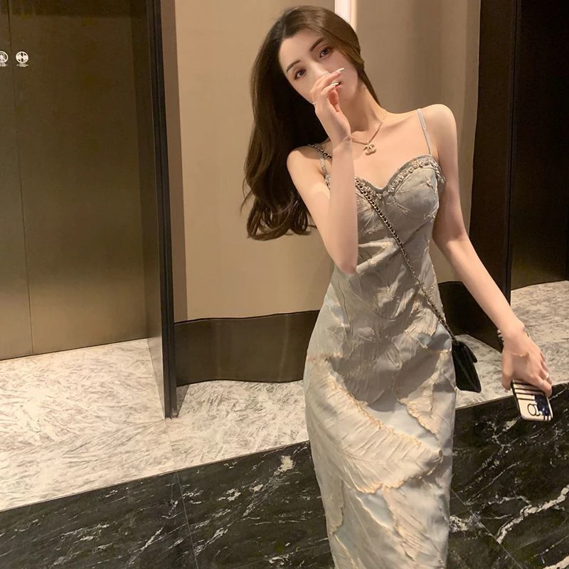 吊带蕾丝连衣裙2025夏季新款气质女装长裙小众设计显瘦国风裙子