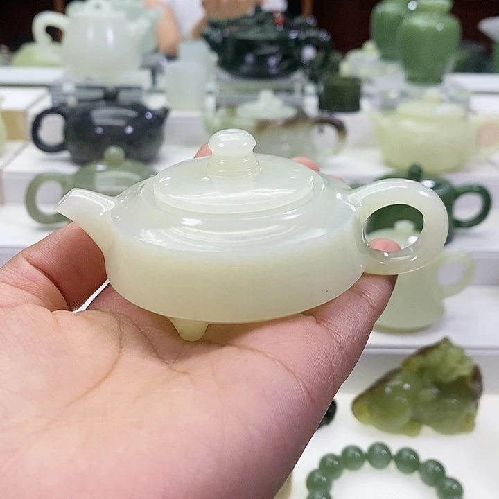 未镶嵌和田玉挂件玉**风茶壶