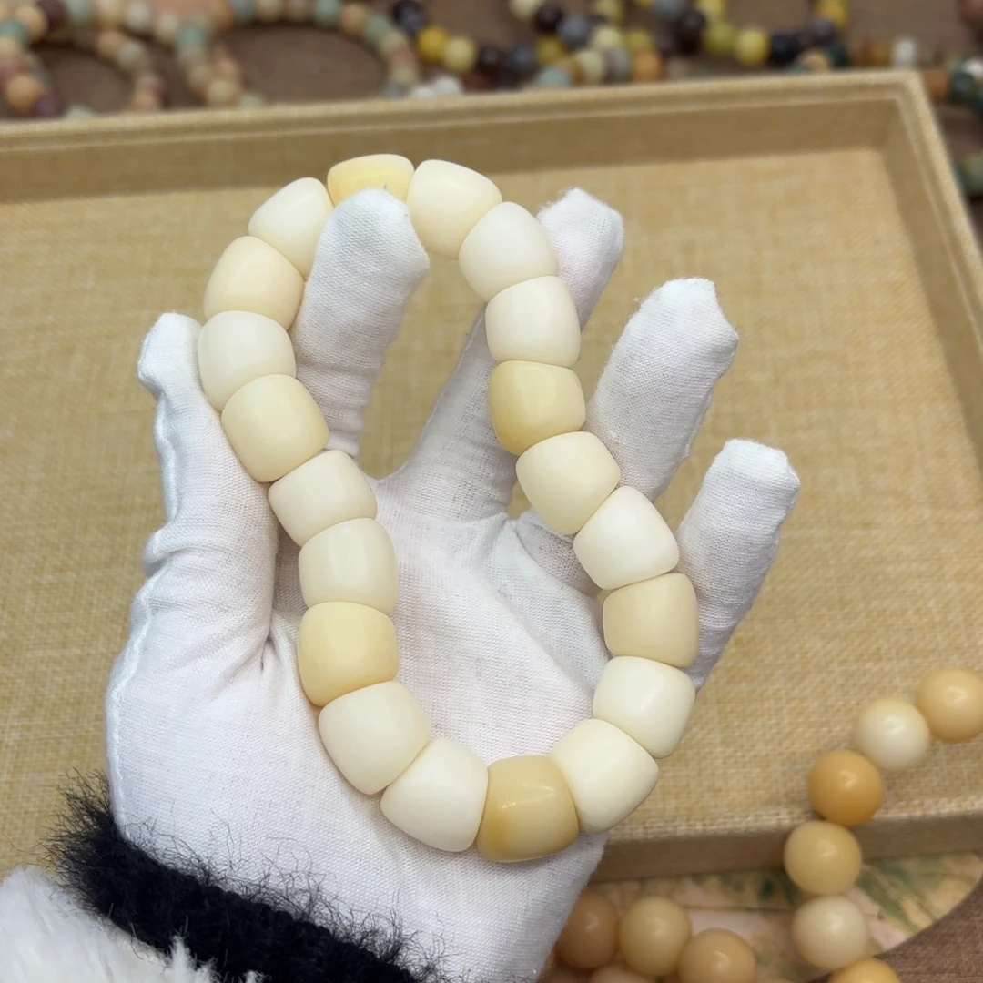 菩提根/象牙果吊坠16干磨瑕疵落地果肠275