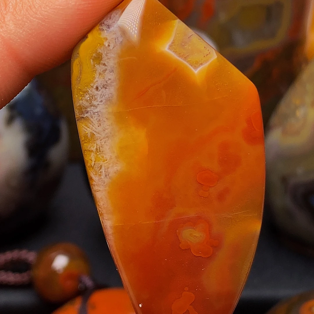 未镶嵌颈饰玛瑙/玉髓