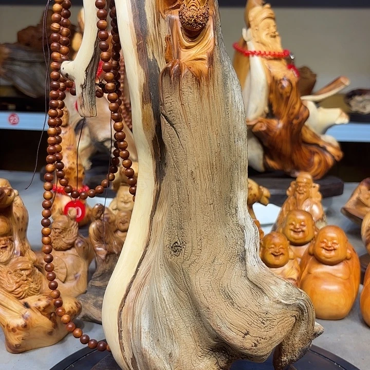 柏木太行崖柏达摩摆件