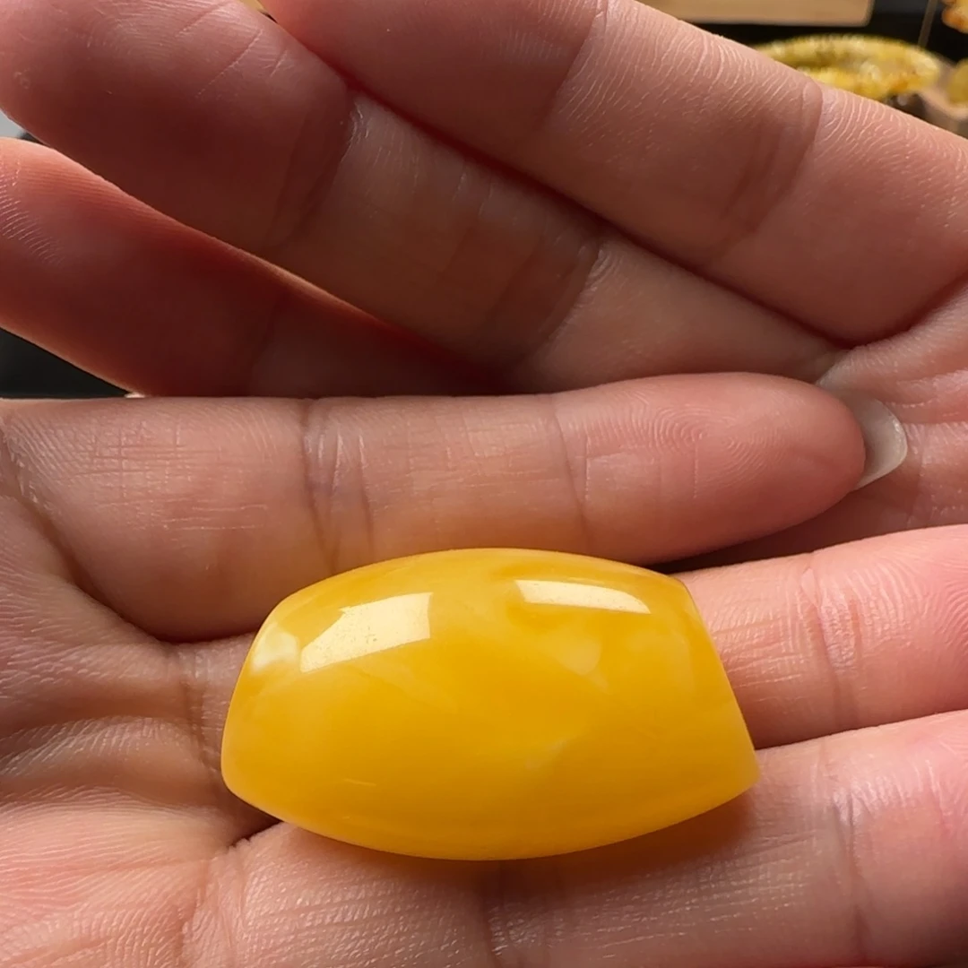 蜜蜡颈饰未镶嵌蜜蜡鸡油黄马蹄珠吊坠